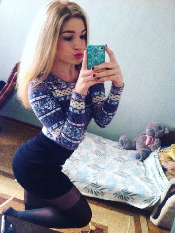 Юна